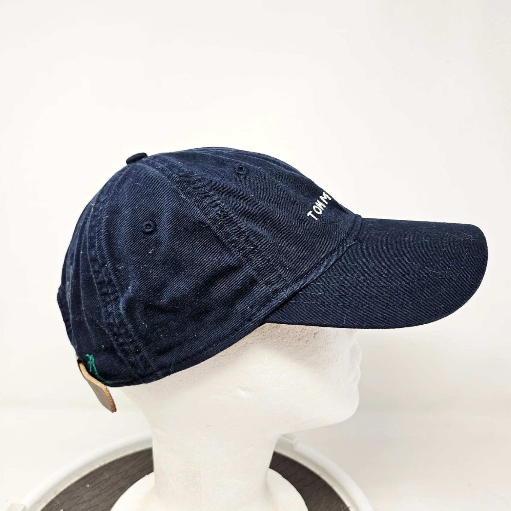 Tommy Hilfiger VINTAGE Tommy Hilfiger Leather Strap Adjustable Hat Baseball Cap Men One Size Blue 90s Designer Dad Adjustable Belt Back Casual Size ONE SIZE - 5 Thumbnail