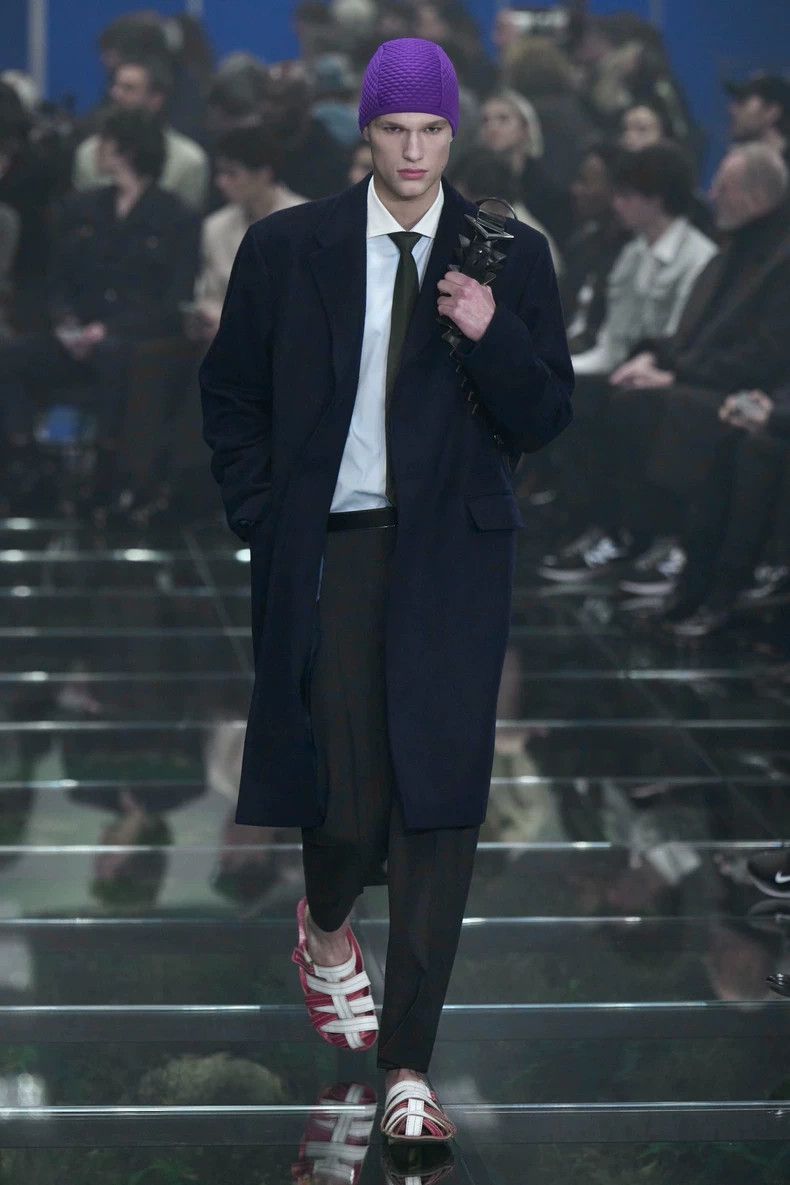 Prada Prada Show blue tweed Chester coat Size US S / EU 44-46 / 1 - 2 Thumbnail