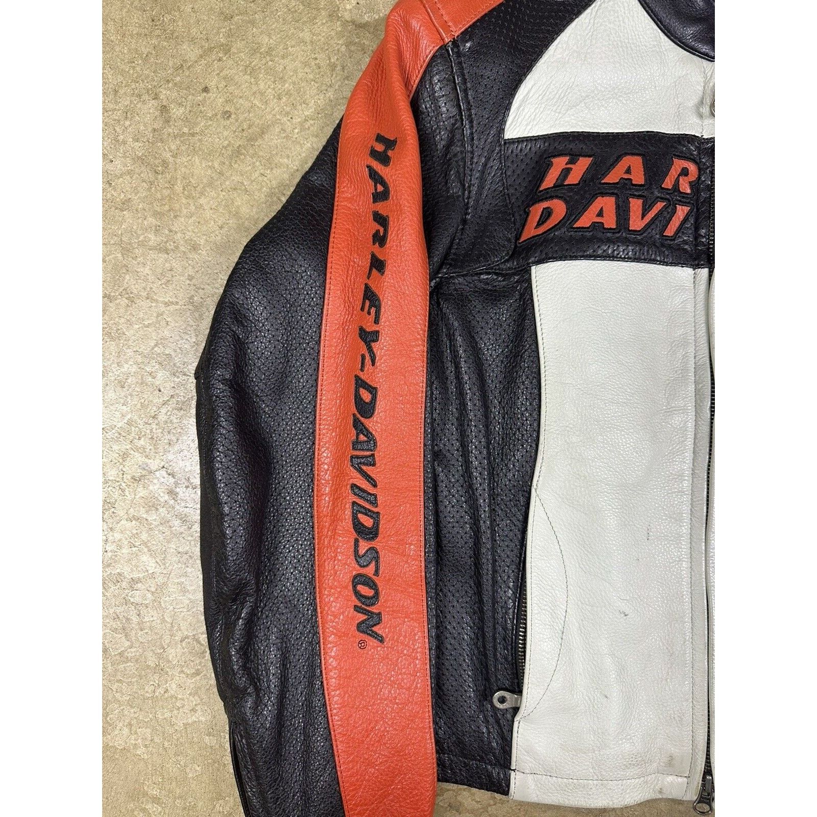 Harley Davidson × Vintage Vintage Harley Davidson H-D Leather Jacket Size XS / US 0-2 / IT 36-38 - 3 Thumbnail