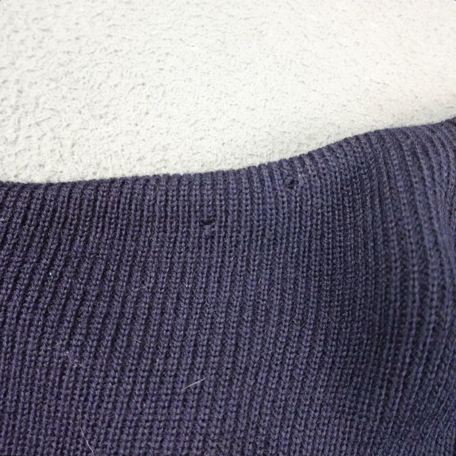 Vintage Blarney Castle Designs Sweater Mens XL Navy Cardigan V Neck Irish Crest Logo Size US XL / EU 56 / 4 - 7 Thumbnail