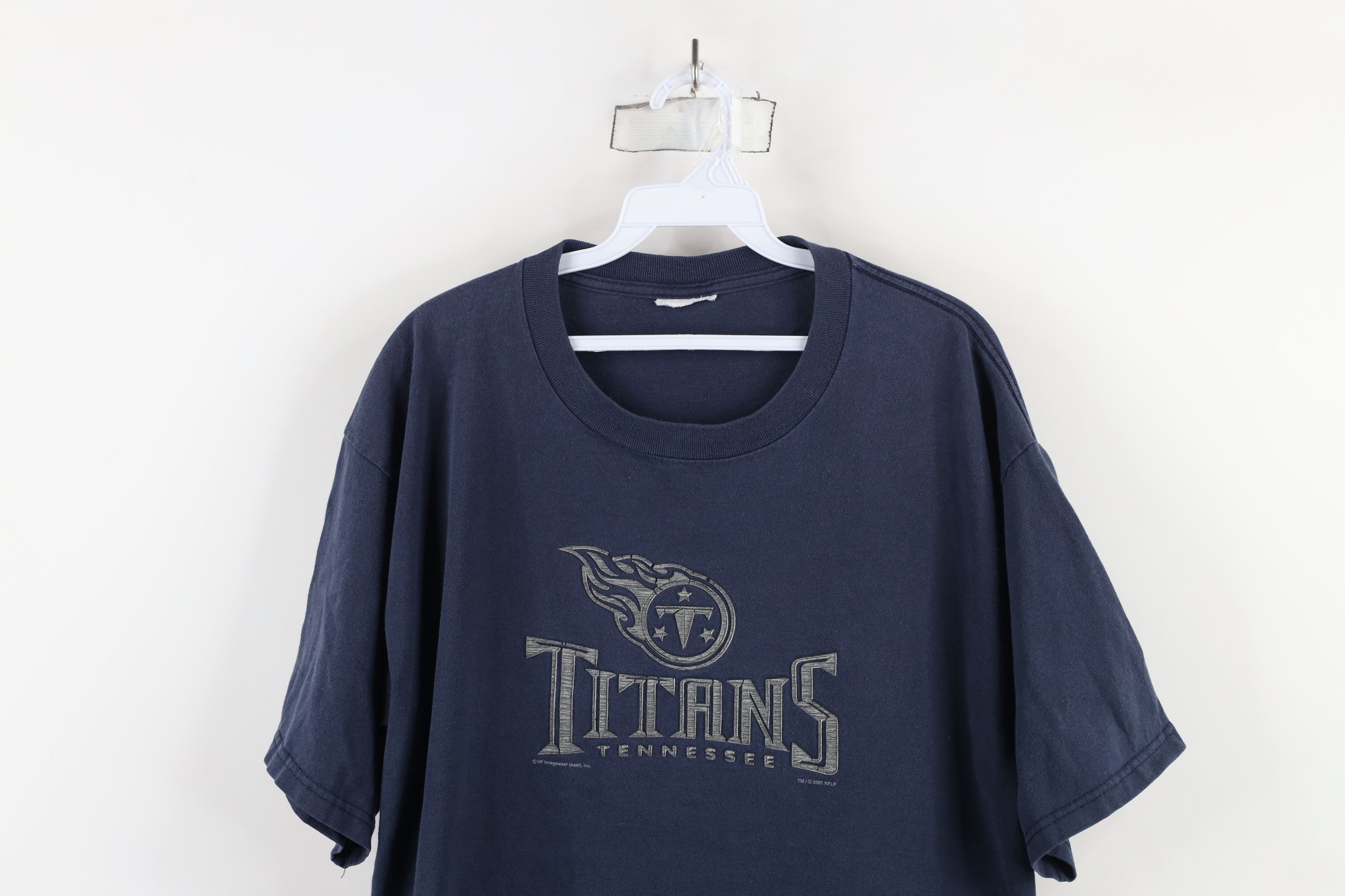 Vintage Vintage Y2K 2001 NFL Tennessee Titans Football T-Shirt Size US L / EU 52-54 / 3 - 2 Thumbnail