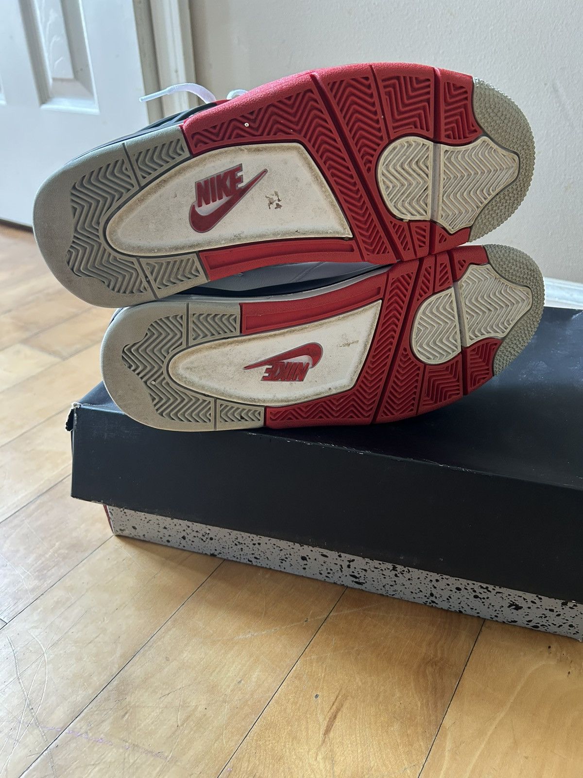 Jordan Brand Jordan 4 Retro Fire red Size US 8.5 / EU 41-42 - 3 Thumbnail