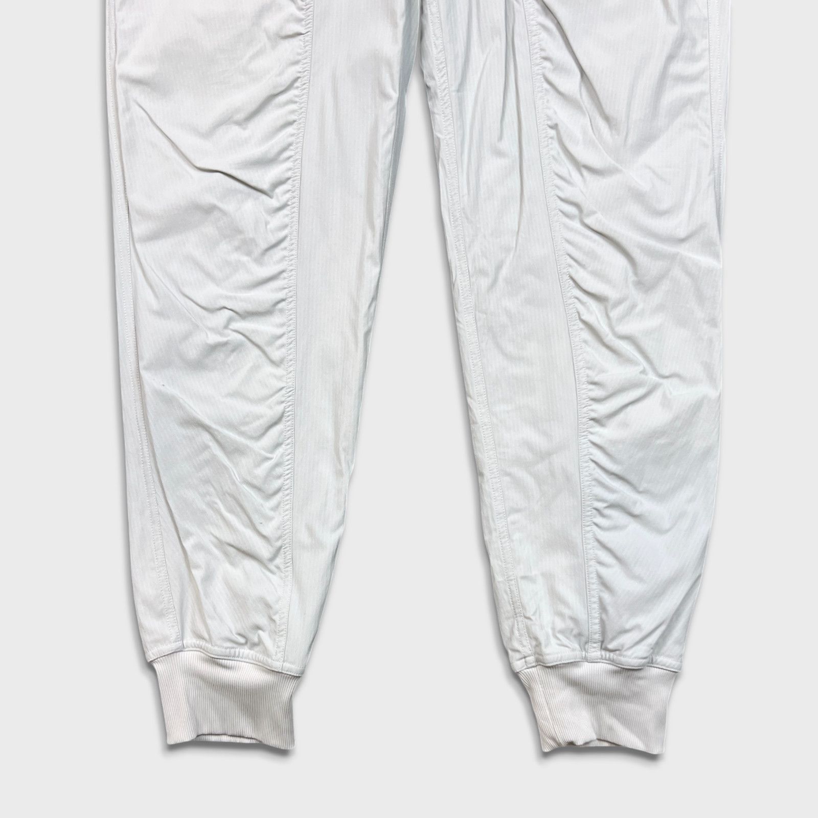 Lululemon Lululemon Dance Studio Jogger 6 Lined Taper Leg Athletic Gym Size 28" / US 6 / IT 42 - 4 Thumbnail
