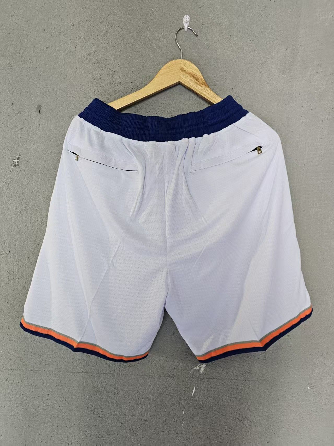 NBA New York Knicks Short XL White Size US 36 / EU 52 - 4 Thumbnail