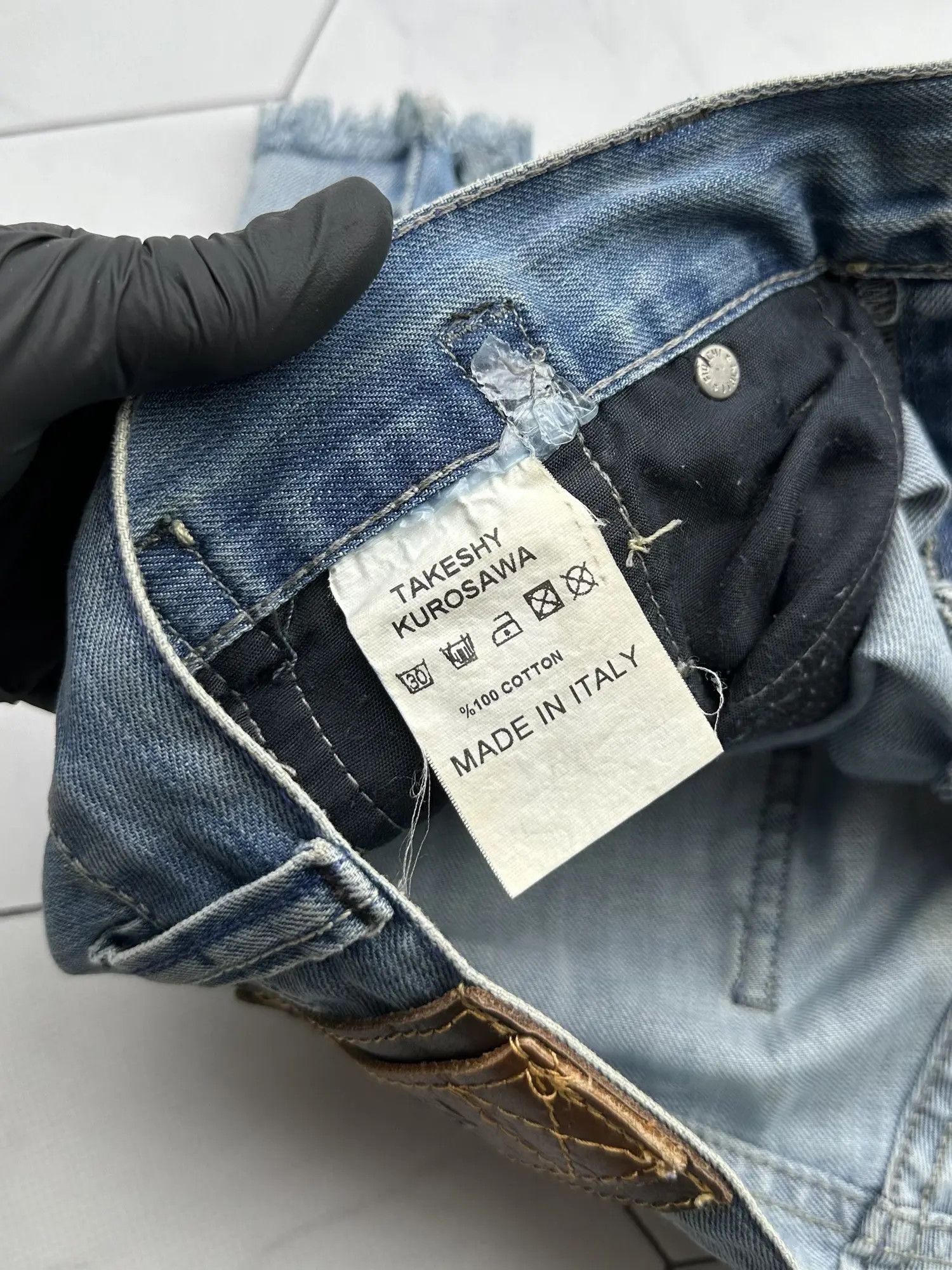 Takeshy Kurosawa Takeshy Kurosawa Vintage Mini Shorts (B133) Size US 32 / EU 48 - 9 Thumbnail