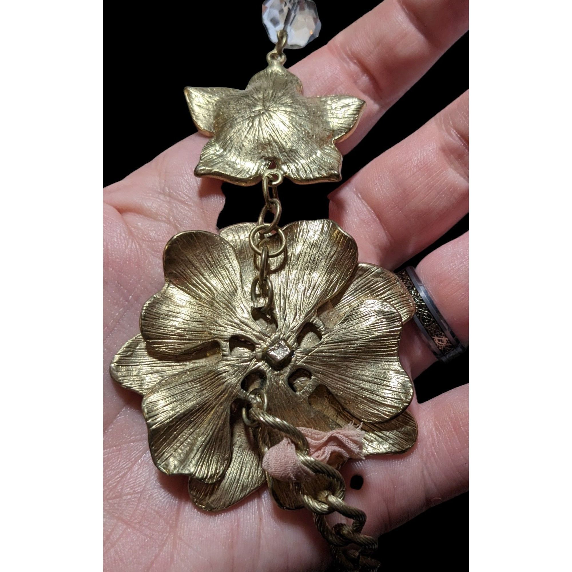 Other Vintage Glam Gold Floral Statement Necklace Size ONE SIZE - 4 Thumbnail