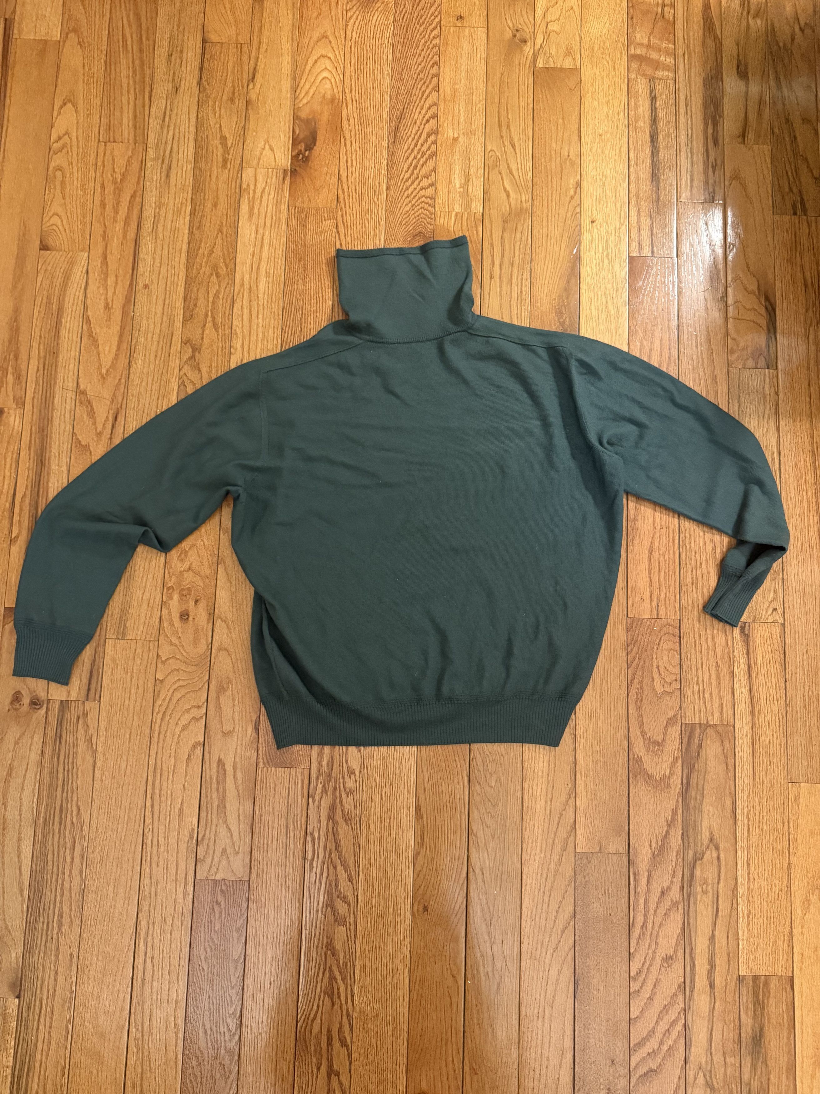 Issey Miyake Issey Miyake Homme Plisse Turtleneck Sweater Size US L / EU 52-54 / 3 - 1 Preview