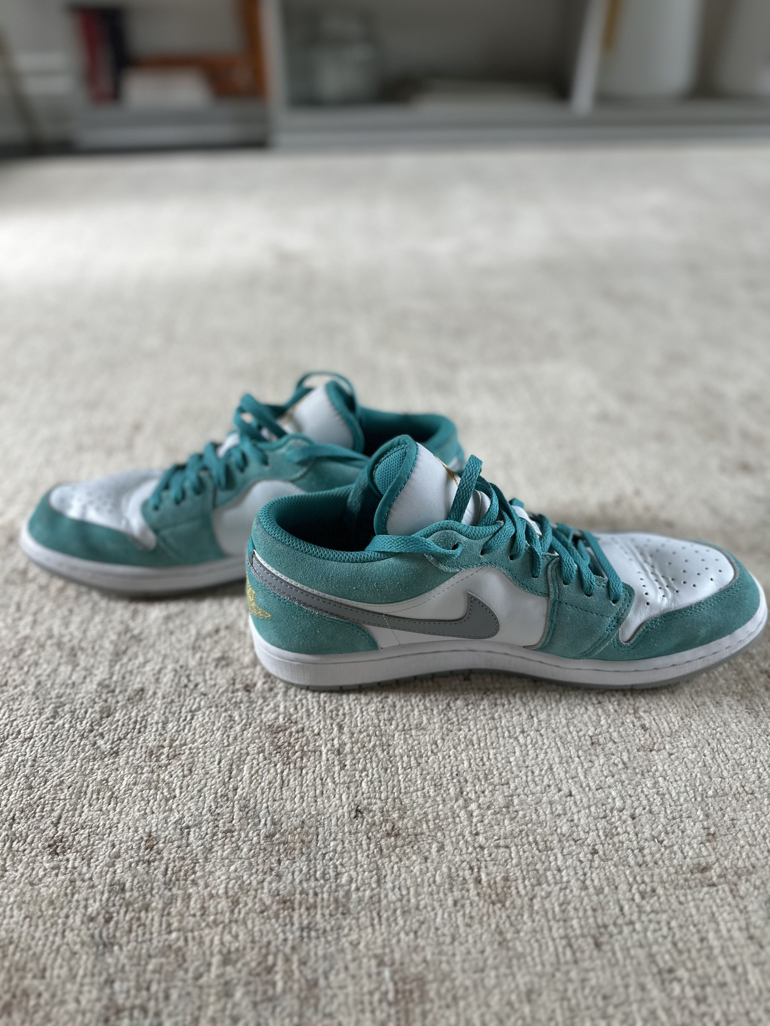 Nike Air Jordan 1 Low 'New Emerald' Size US 10 / EU 43 - 6 Thumbnail