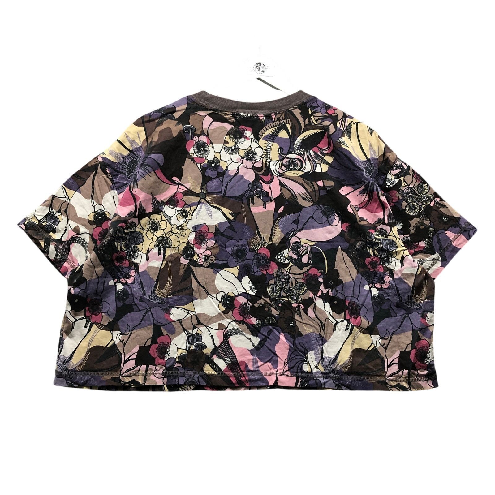 Nike Nike DC5503-004 Sportswear AOP Femme Crop T-Shirt Womens 2XL Size XXL / US 16-18 / IT 52-54 - 4 Thumbnail