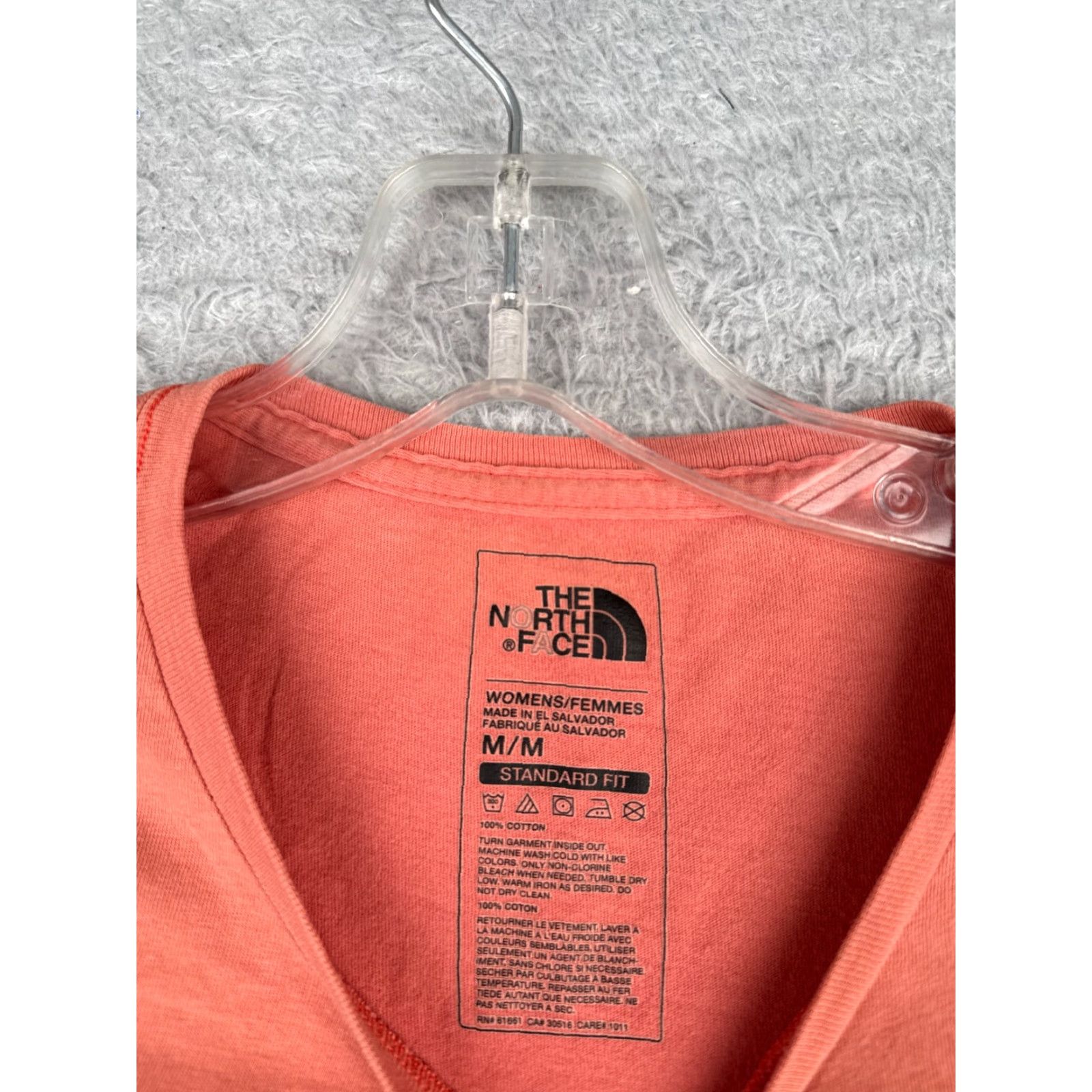The North Face The North Face Shirt Women Medium Pink Short Sleeve Crew Neck 100% Cotton Casual Sports Size M / US 6-8 / IT 42-44 - 7 Thumbnail