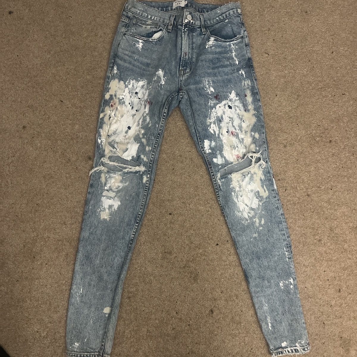 Hudson PAINTED/RIPPED PURPLE JEANS Size US 32 / EU 48 - 1 Thumbnail