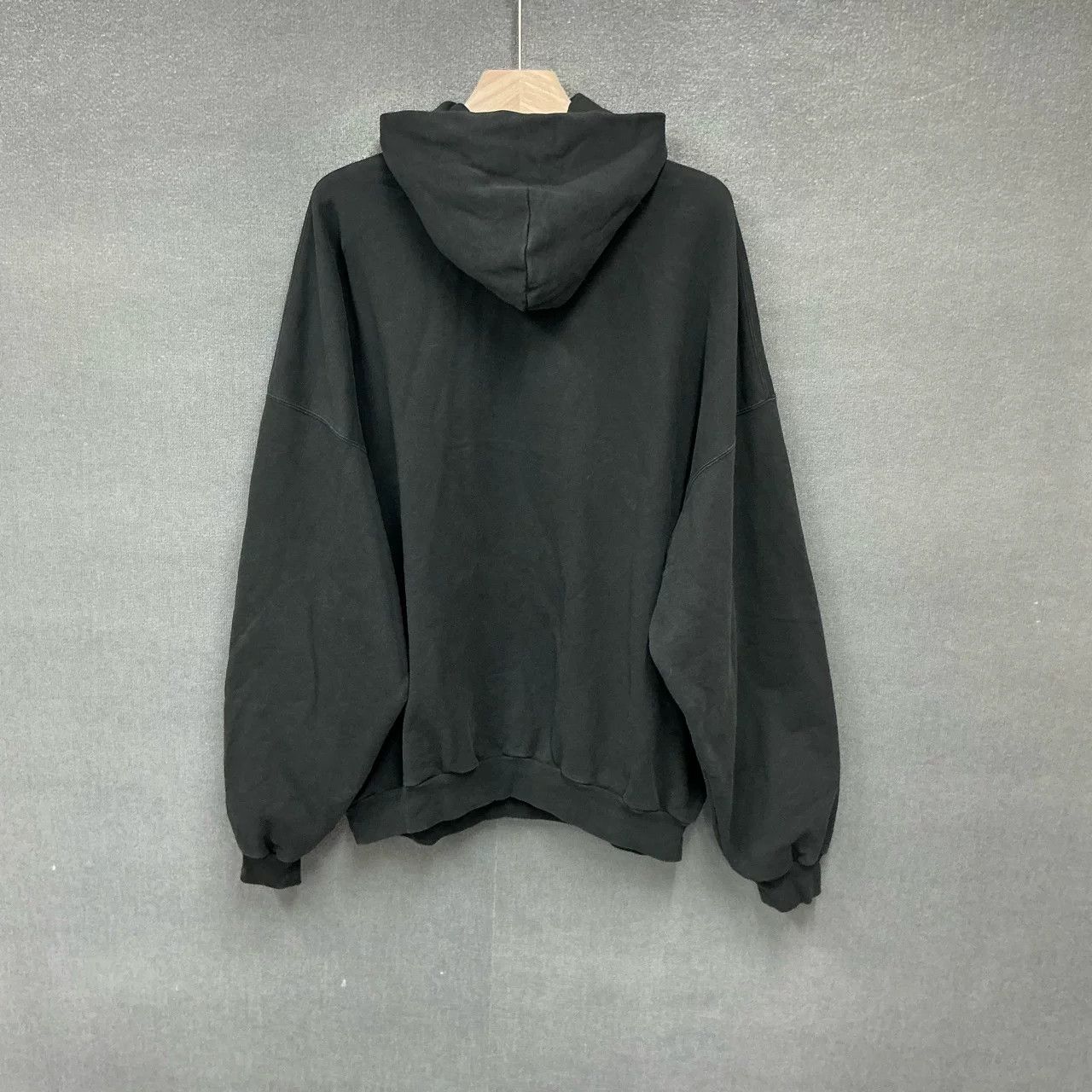 Balenciaga balenciaga batman graphic hoodie sweatshirt Size US S / EU 44-46 / 1 - 2 Thumbnail