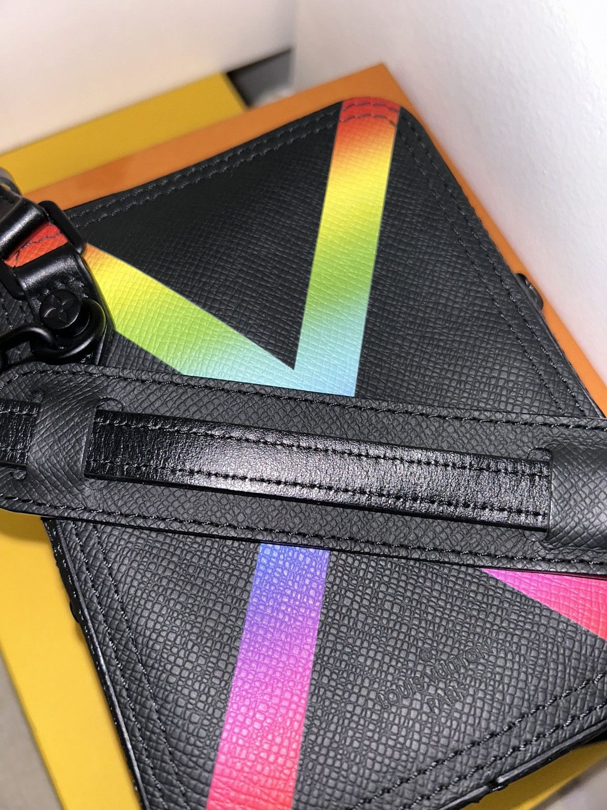 Louis Vuitton × Virgil Abloh Danube Rainbow Messenger Cross-Body Bag Size ONE SIZE - 3 Thumbnail
