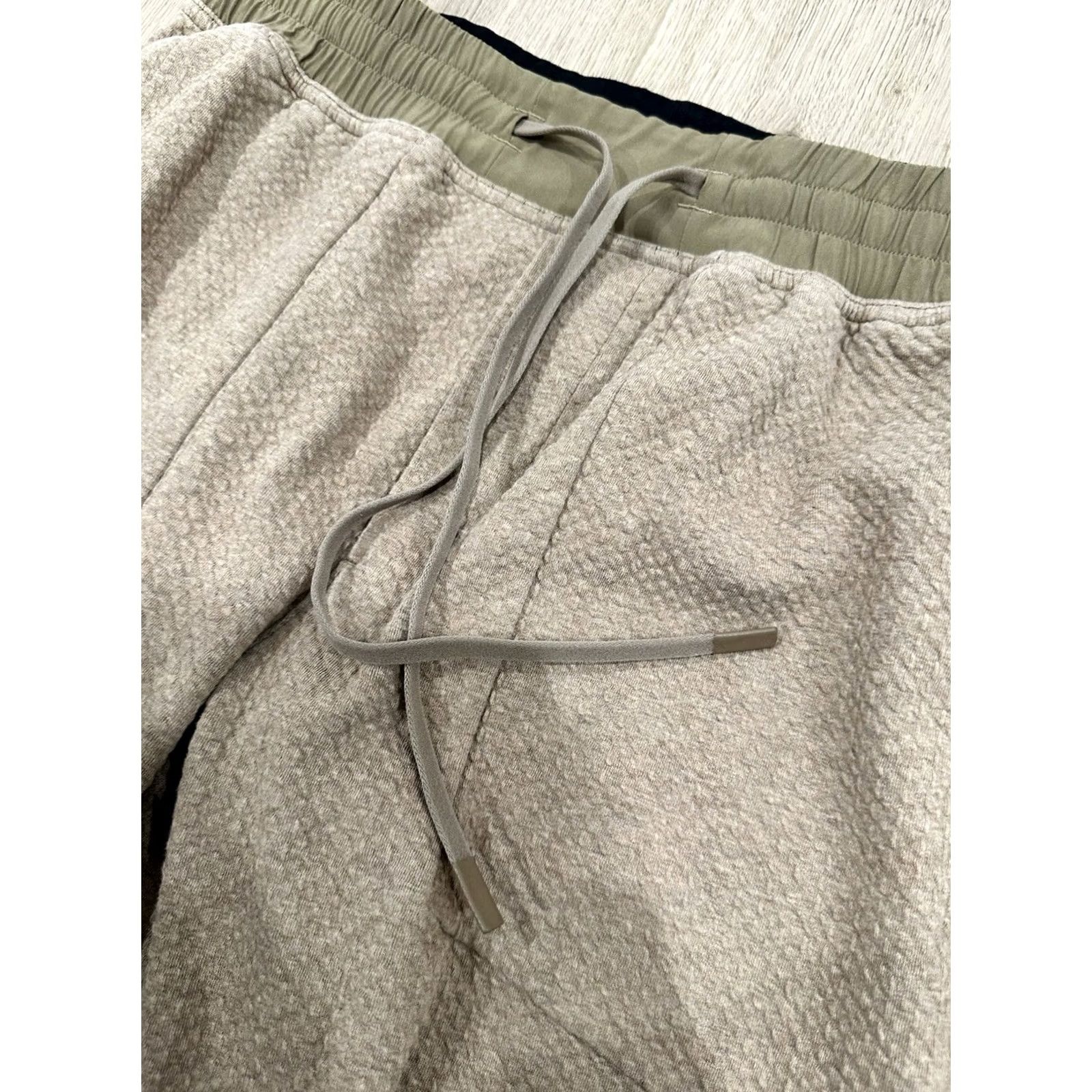 Lululemon Lululemon Men's Beige Textured Jogger Pants Size Large Size US 33 - 5 Thumbnail