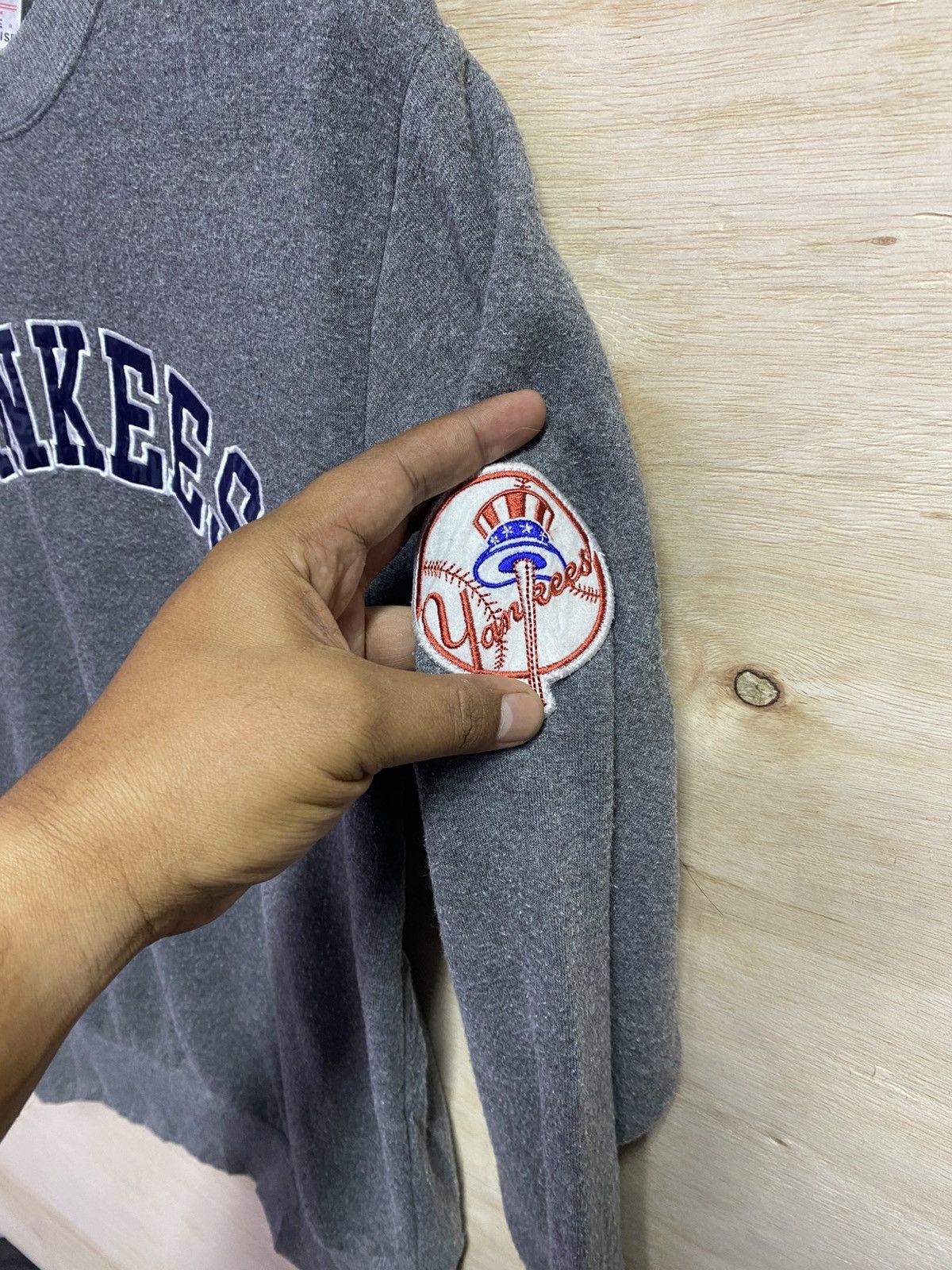New York Yankees New York Yankees sweatshirt in blue and gray. Size US L / EU 52-54 / 3 - 2 Thumbnail
