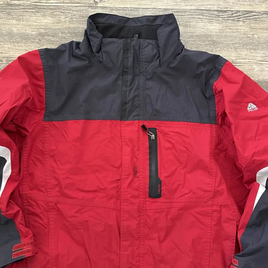 Vintage Nike ACG Out Storm Gore-tex Style Ski Jacket