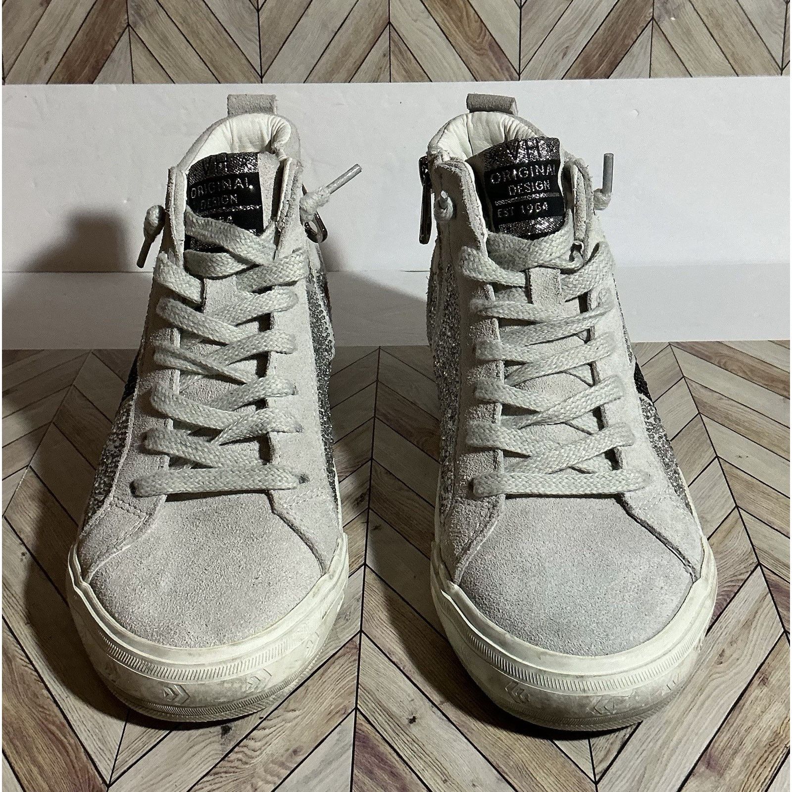 Vintage Havana Vintage Havana High Top Dyno High Multi Sparkle Sneaker Sz 7 Size US 7 / IT 37 - 3 Thumbnail