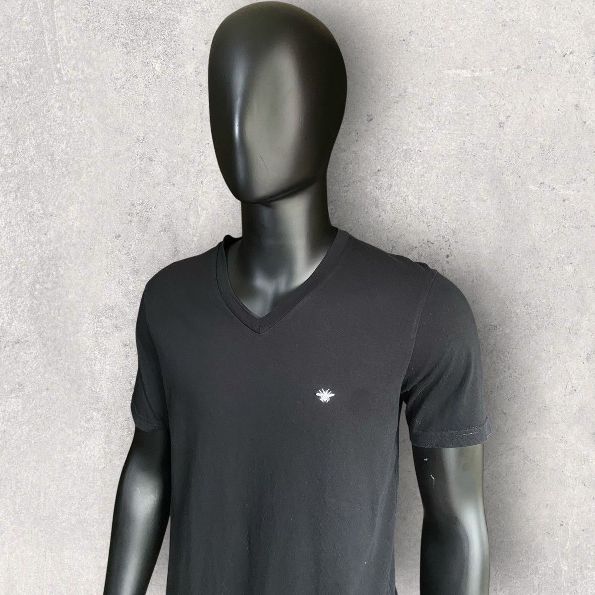 Dior Dior Homme Bee Embroidered V Neck Tee Size US S / EU 44-46 / 1 - 2 Thumbnail
