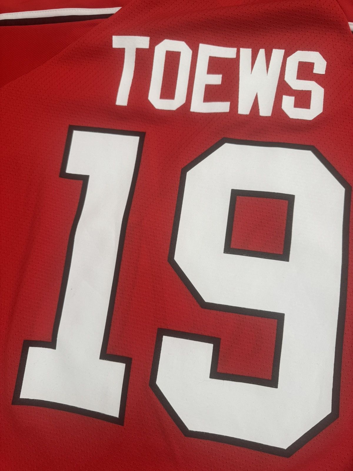 NHL NHL Chicago Blackhawks Jonathan Toews #19 Hockey Jersey Size US L / EU 52-54 / 3 - 9 Thumbnail