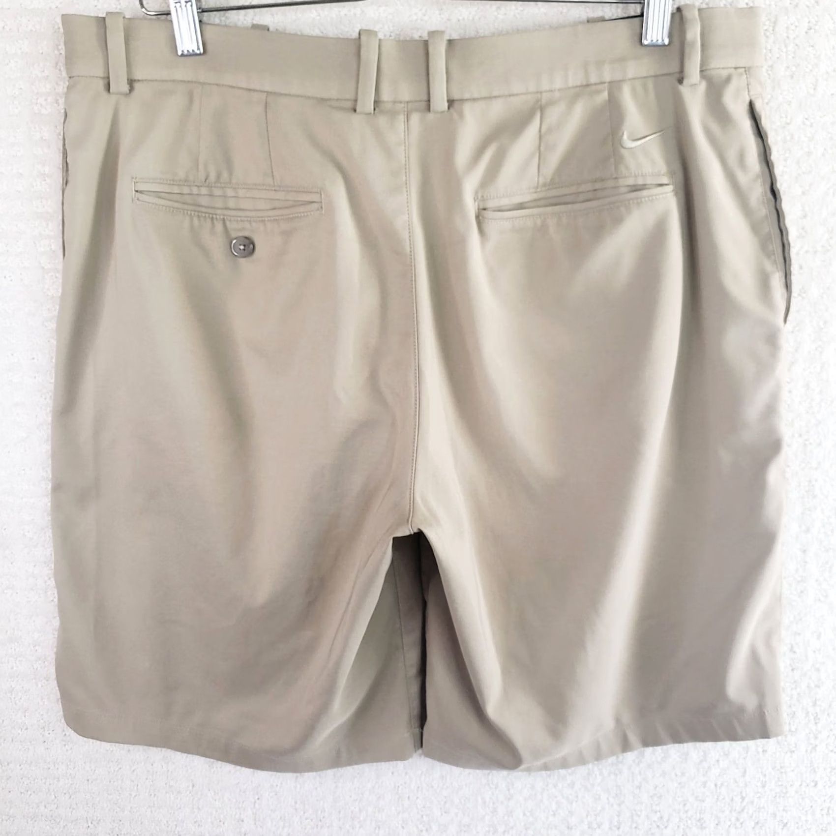 Nike Nike Dri-fit Shorts Mens 36x10 Khaki Tan Golf Performance Stretch Standard Fit Size US 36 / EU 52 - 5 Thumbnail