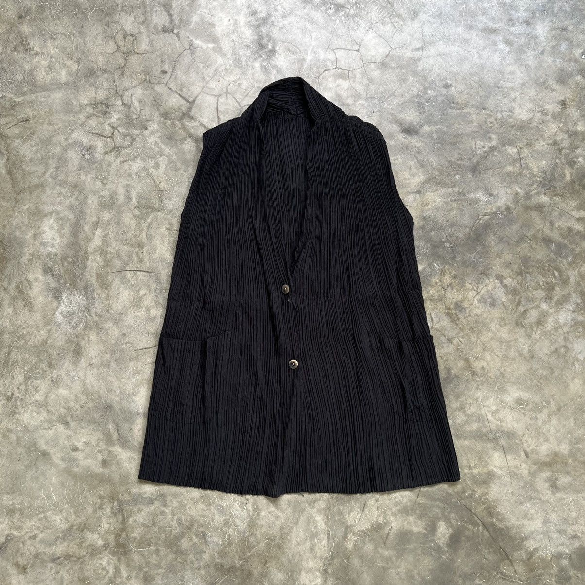 Pleats Please Issey Miyake KOD Pleast Please Issey Miyake Style Sleeveless Shirt Size ONE SIZE - 1 Thumbnail