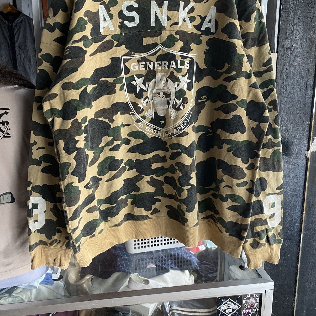 Bape 2006 Bape Green ASNKA / General Raiders Logo Rip Crewneck Size US XL / EU 56 / 4 - 4 Thumbnail