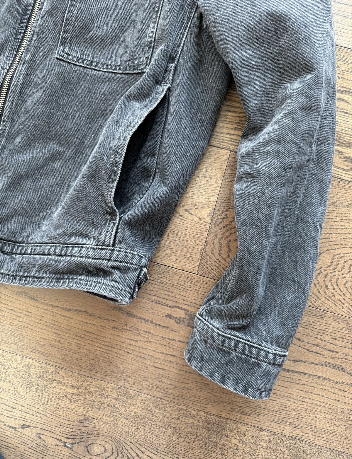 Cos COS Mens Organic Cotton Washed Charcoar Grey Denim Jacket XS Size US XS / EU 42 / 0 - 4 Thumbnail