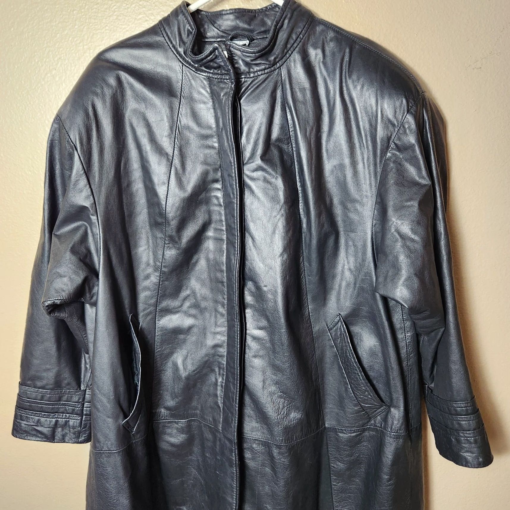 Vintage VINTAGE Cedar Coat Womens Black Genuine Leather Buttonfront Full Length Coat-Size M Size M / US 6-8 / IT 42-44 - 6 Thumbnail