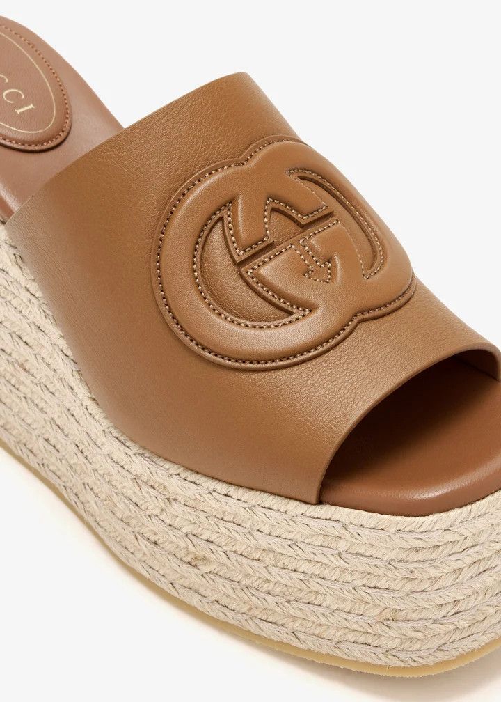 Gucci o1loc1c0426 817212 Women's Interlocking G Sandals in Brown Size US 9.5 / IT 39.5 - 2 Thumbnail
