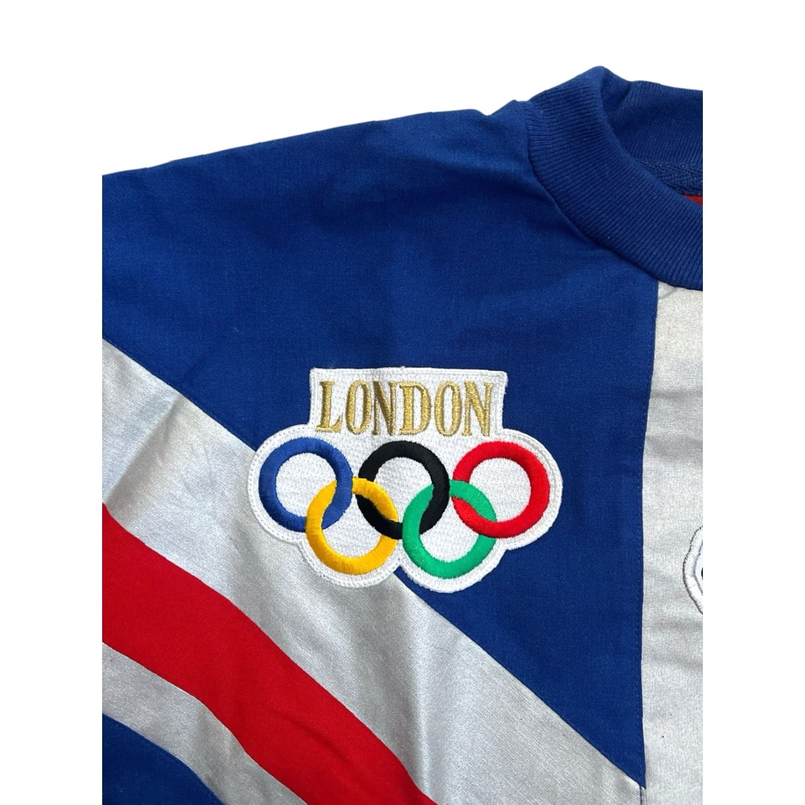 Adidas VINTAGE adidas London Olympics Sweatshirt Mens M Blue 80s Deadstock NWT NOS Retro Patch Front Back 28" Long 31" Across 18" Sleeves Size US M / EU 48-50 / 2 - 5 Thumbnail