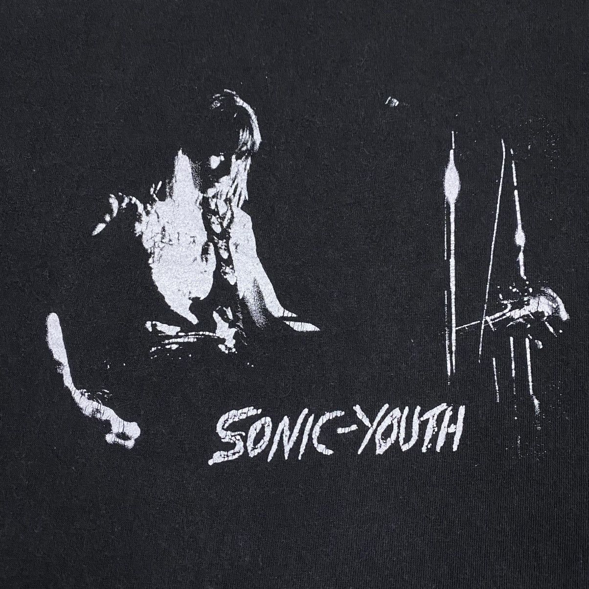 Band Tees × Vintage Rare‼️🔥Vintage Sonic Youth Photo Design Play Guitar T-Shirt Size US M / EU 48-50 / 2 - 7 Thumbnail
