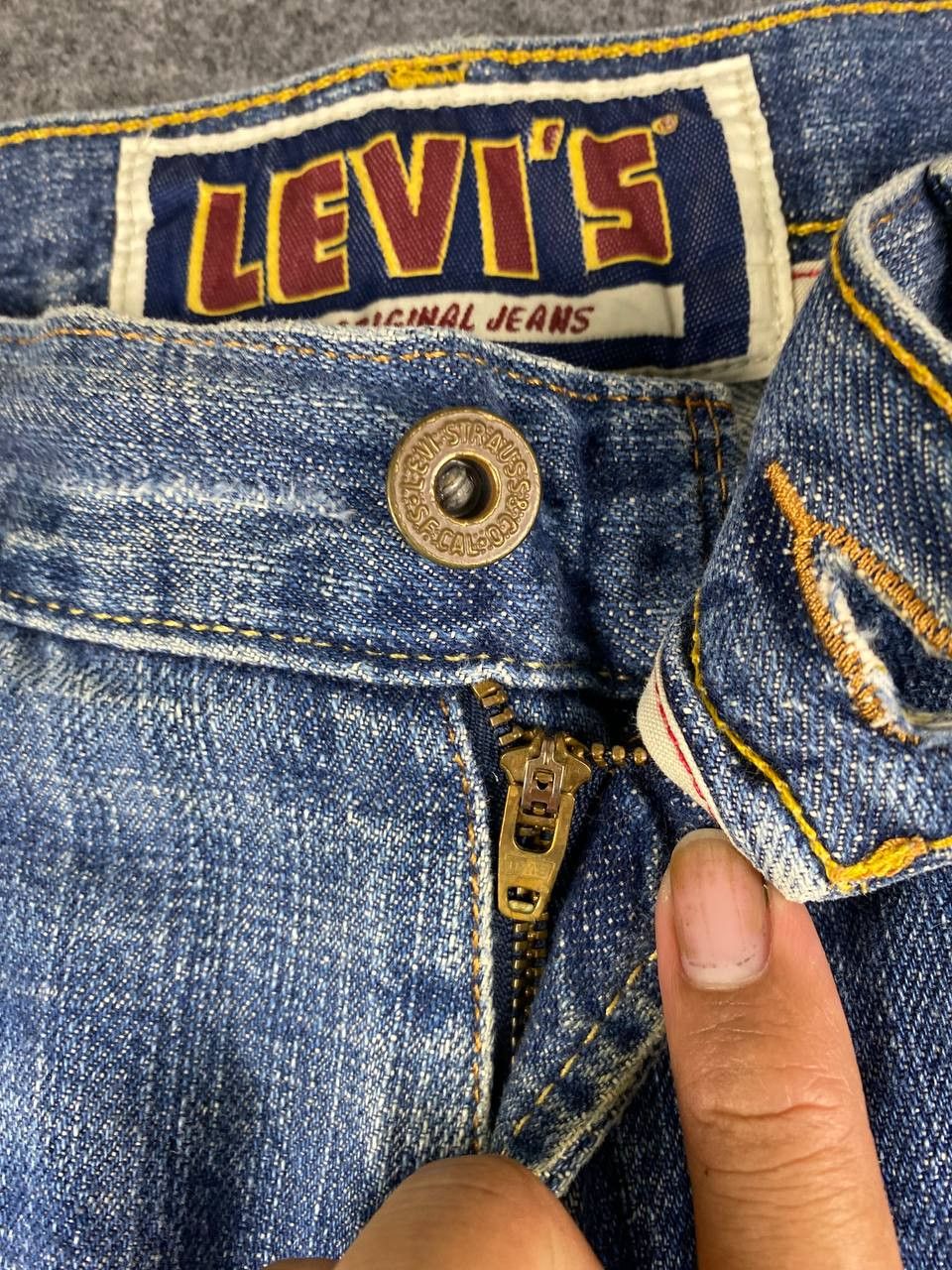 Levi's levis 514 slim straight distressed denim nice design Size US 37 - 11 Thumbnail