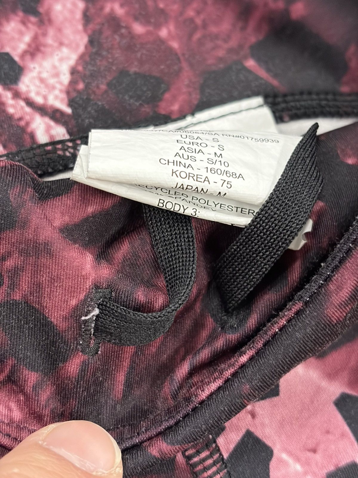 New Balance New Balance Pants Womens Small Pink Black NB Dryx Leggings Size 25" / US 0 / IT 36 - 5 Thumbnail