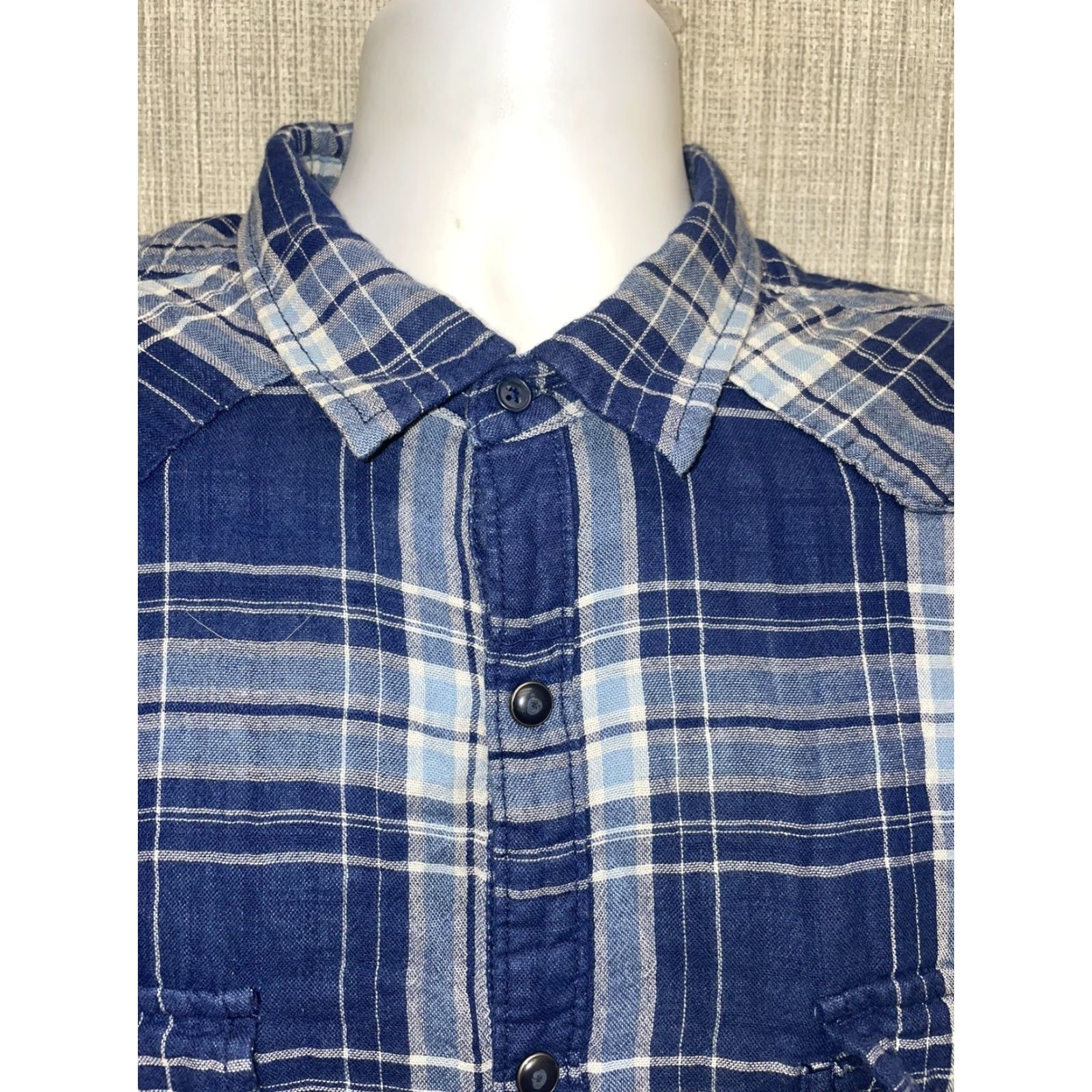 Lucky Brand Lucky Brand Button-Up Shirt Mens XL Blue Plaid Classic Fit Long Sleeve Button-Down Collar Size US XL / EU 56 / 4 - 2 Thumbnail