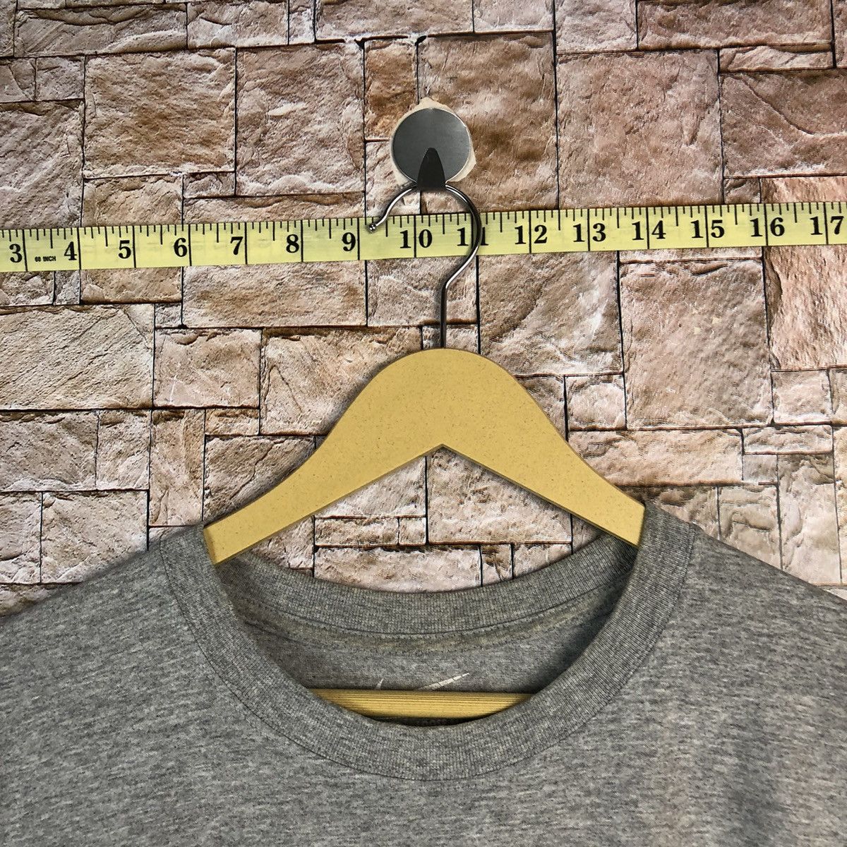 Nike × Vintage Nike Indiana Bulls Grey T-Shirt #A545 Size US L / EU 52-54 / 3 - 4 Thumbnail