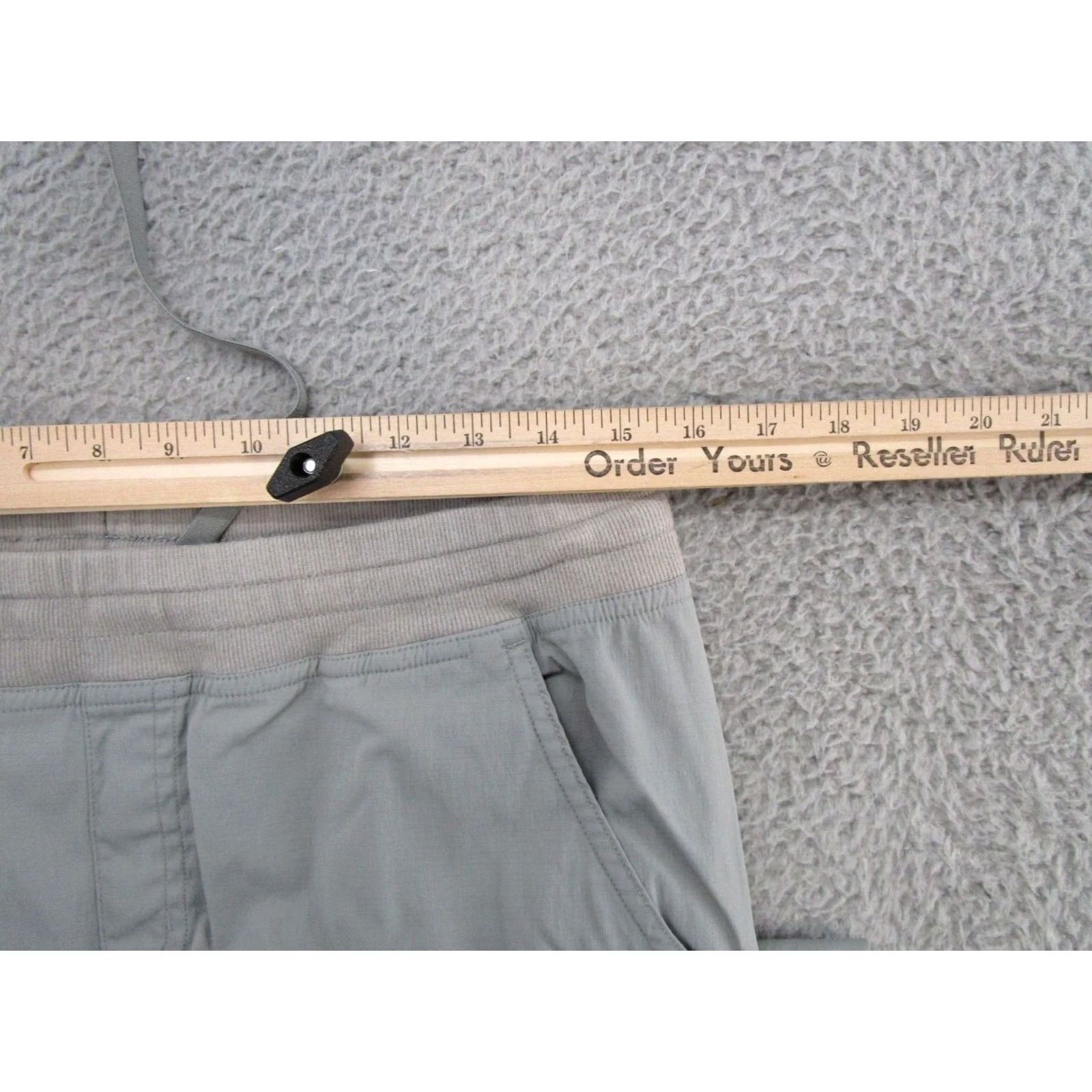 Vintage Ultimate Terrain Gray Ripstop Cargo Pants Men's Size M Regular Inseam 31in Pocket Cargo Outdoor Adjustable Waist Elastic Readable Size US 31 - 5 Thumbnail
