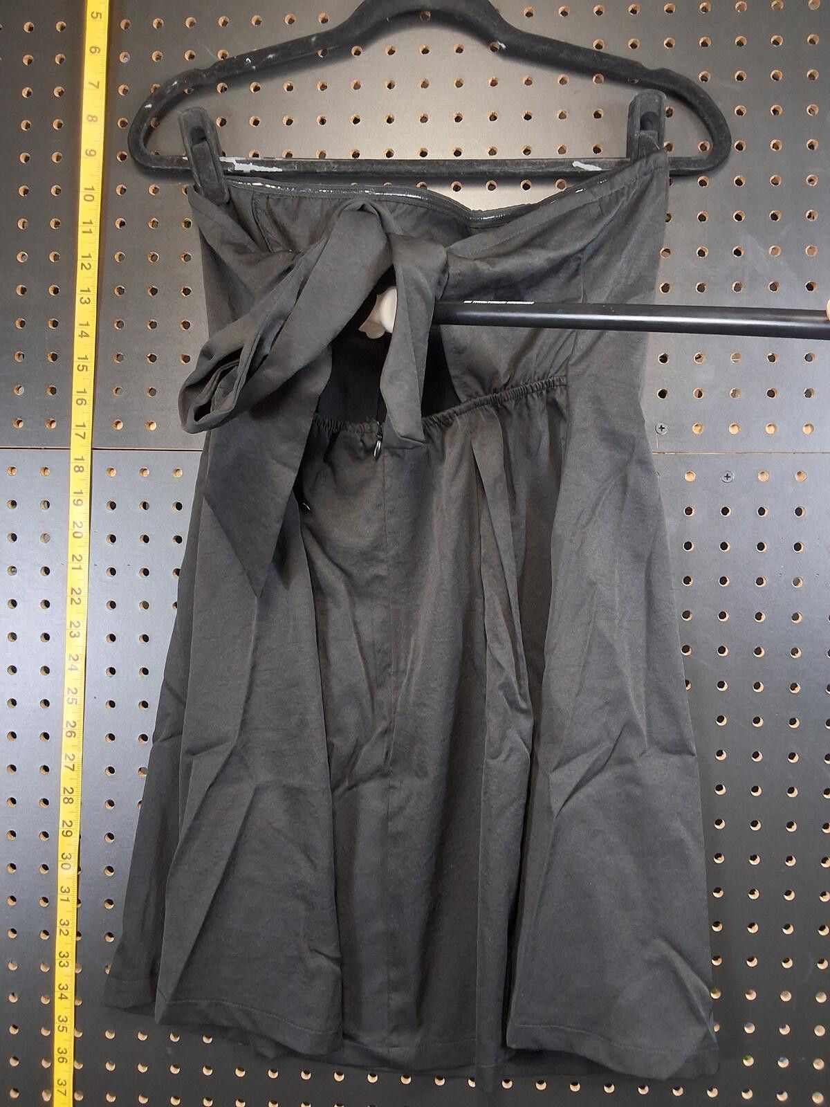 Unknown London Chic Black Strapless Dress with Waist Tie - Elegant & Versit Size M / US 6-8 / IT 42-44 - 3 Thumbnail