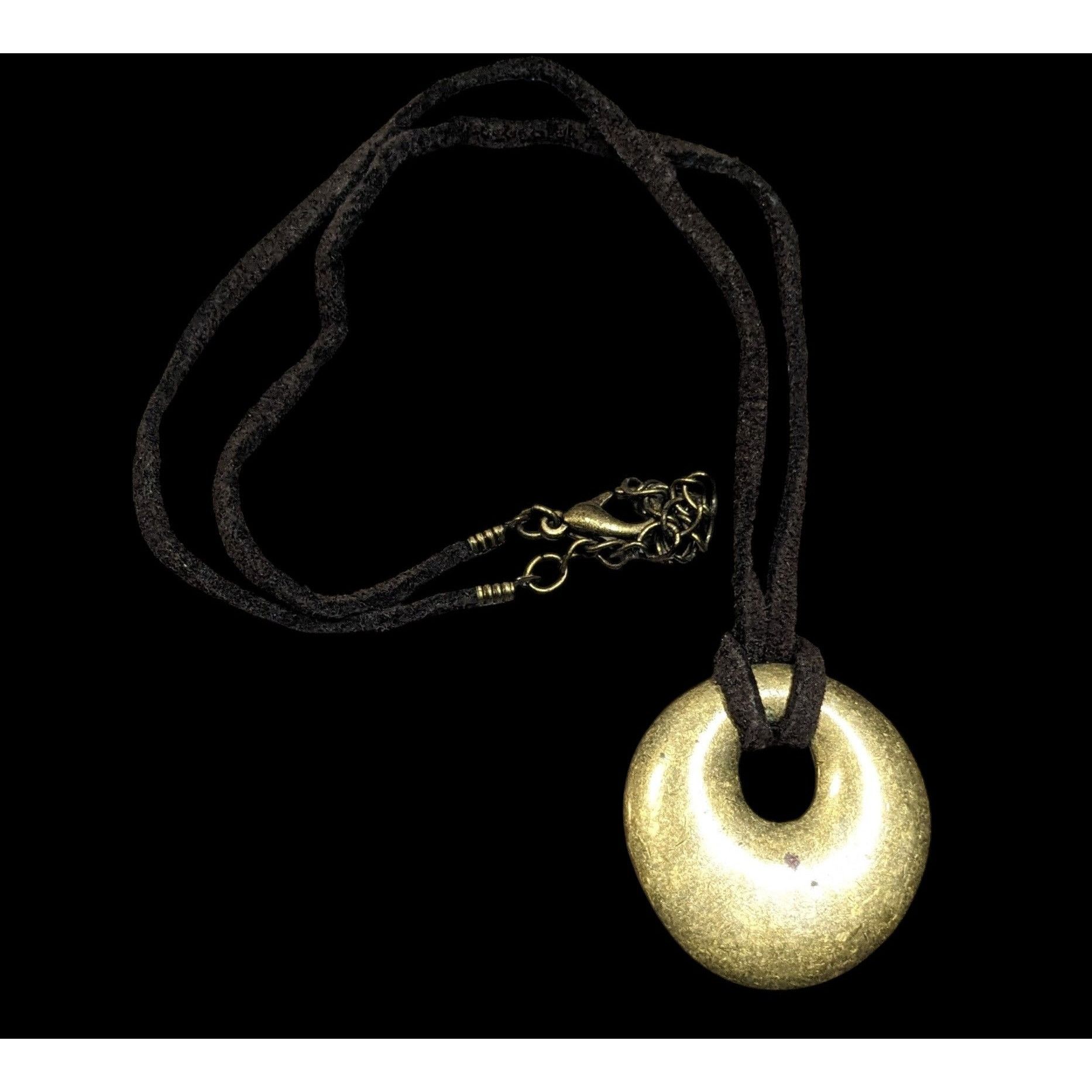 Other Classic Rustic Style Gold Tone Metal Disc Pendant Necklace Size ONE SIZE - 1 Thumbnail