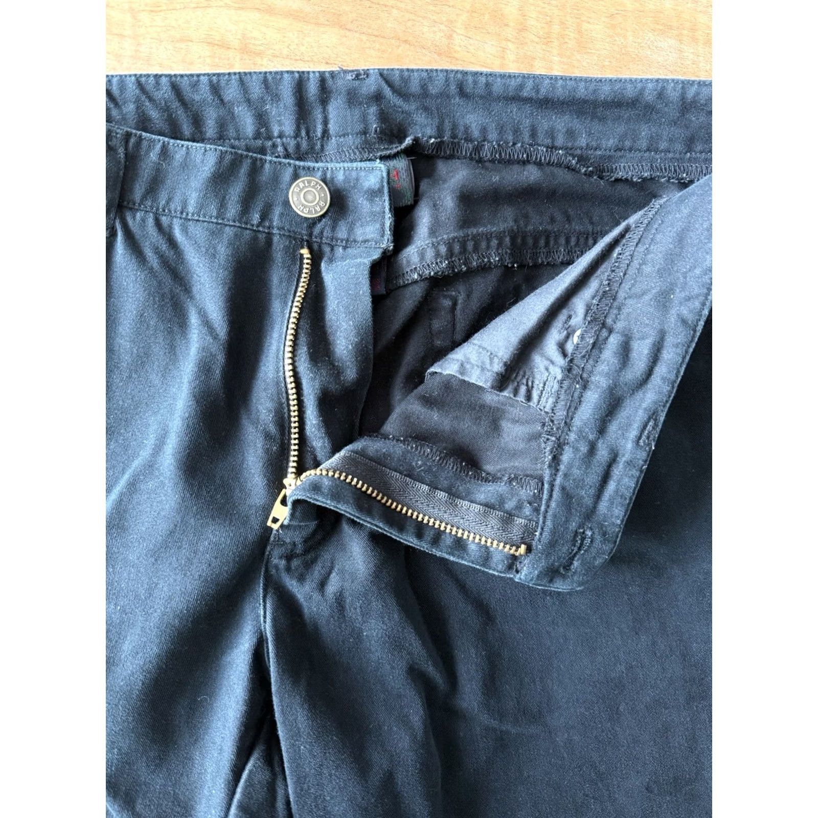 Ralph Lauren VINTAGE Ralph Lauren Jeans Cropped 5-Pocket Denim Black Mid Rise Womens Size 6 31x24 Louis Logo 90s City Preppy Size 28" / US 6 / IT 42 - 4 Thumbnail