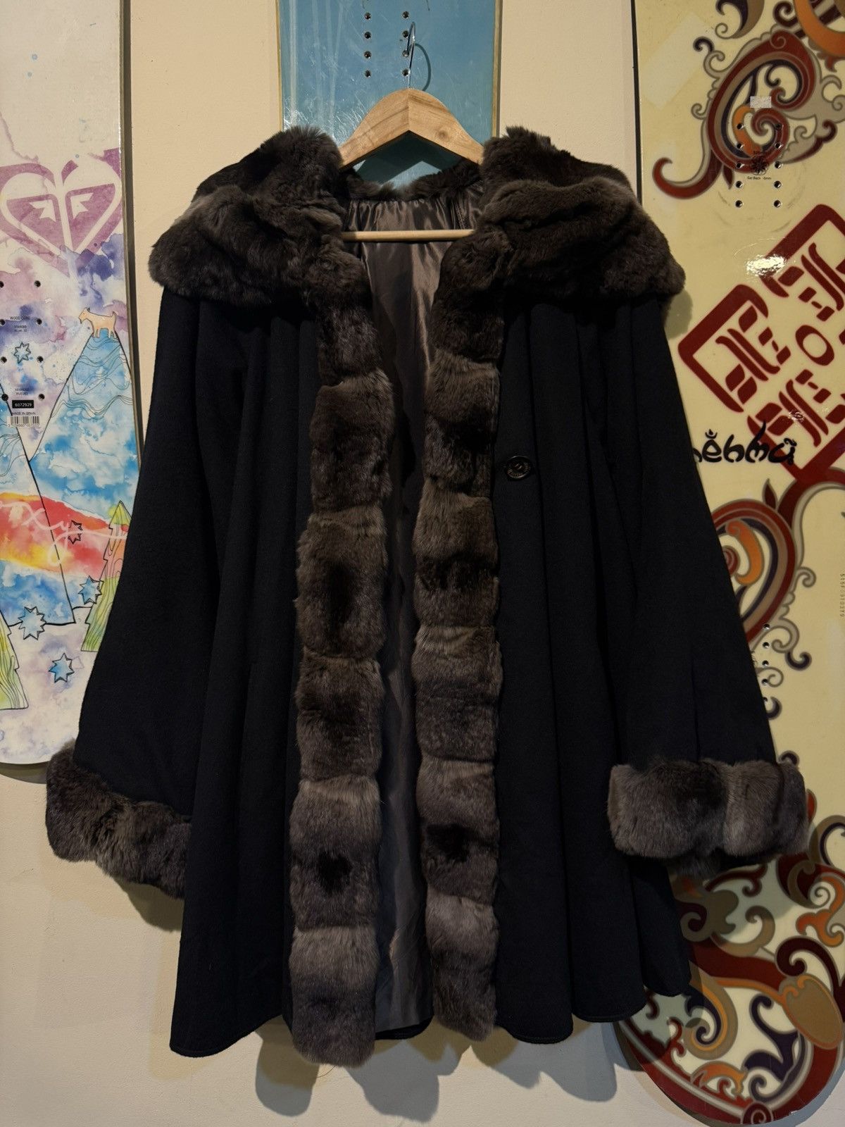 Fendi Fendi Mink Fur Coat Reversible Silk and Cashmere Size M / US 6-8 / IT 42-44 - 4 Thumbnail
