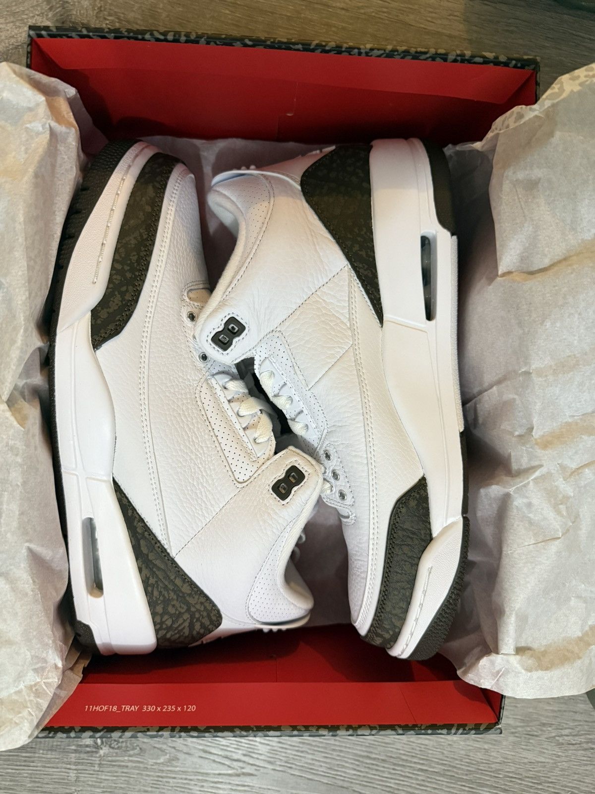 Nike Air Jordan 3 Mocha Size US 10 / EU 43 - 1 Thumbnail