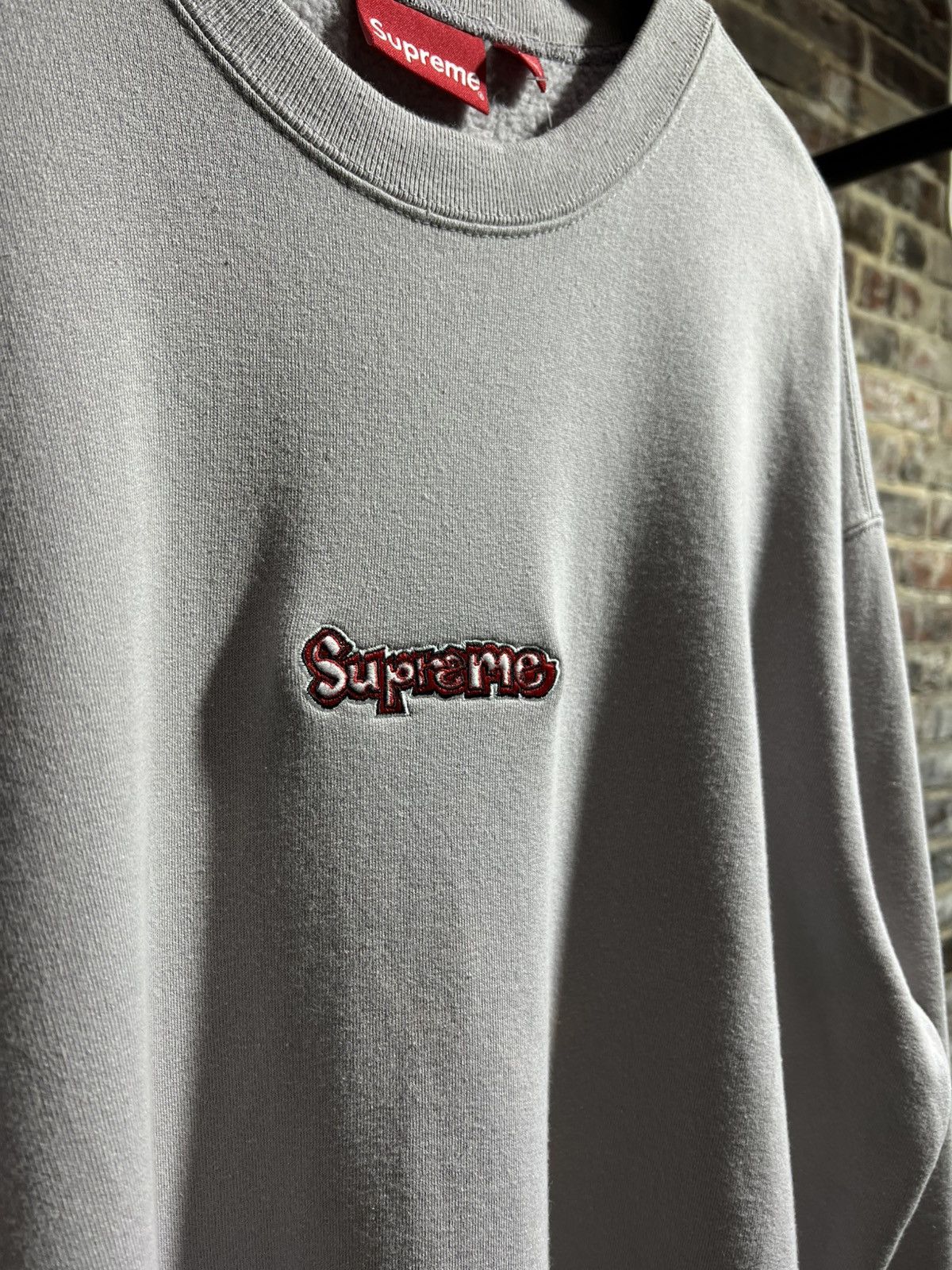 Supreme Supreme Gonz Logo Crewneck Size US XL / EU 56 / 4 - 2 Thumbnail