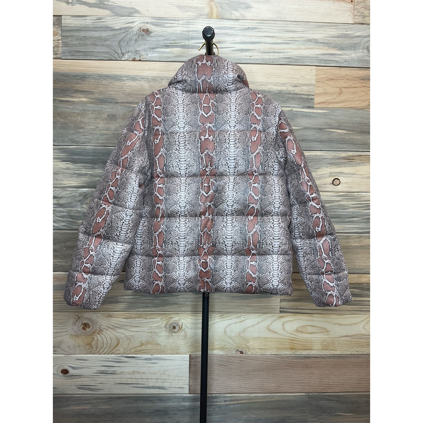 Other Unreal Fur NWOT Python Puffer Jacket Faux Leather Women’s L Size L / US 10 / IT 46 - 4 Thumbnail