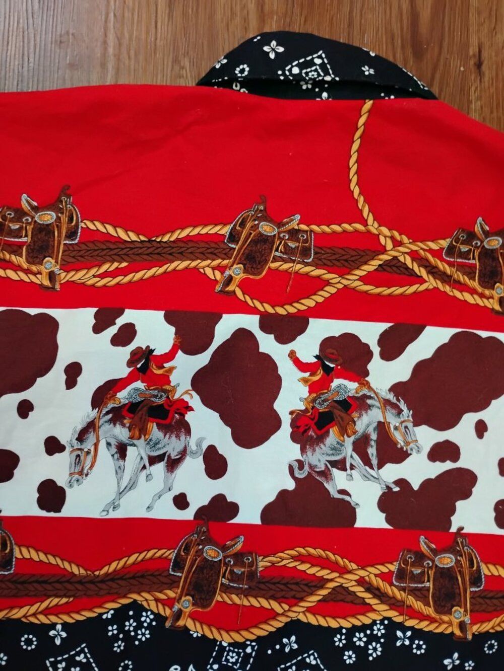 Other Vintage Roughrider Circle T Cowboy Horse Bandana Shirt Size US L / EU 52-54 / 3 - 7 Thumbnail