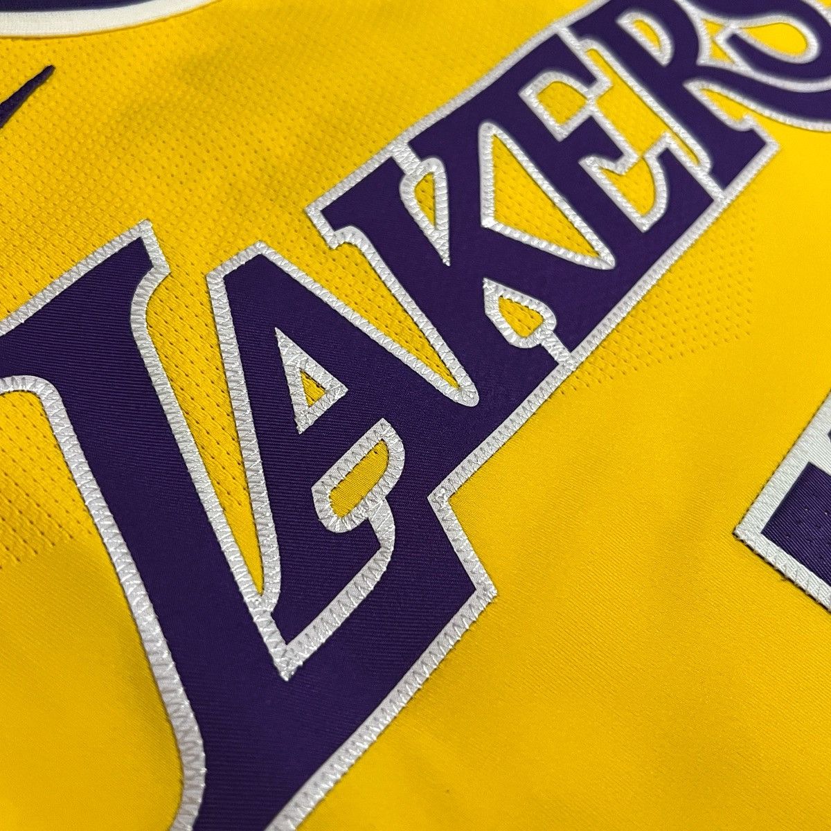 Nike 2020 Authentic Anthony Davis Los Angeles Lakers Jersey Size US M / EU 48-50 / 2 - 8 Thumbnail