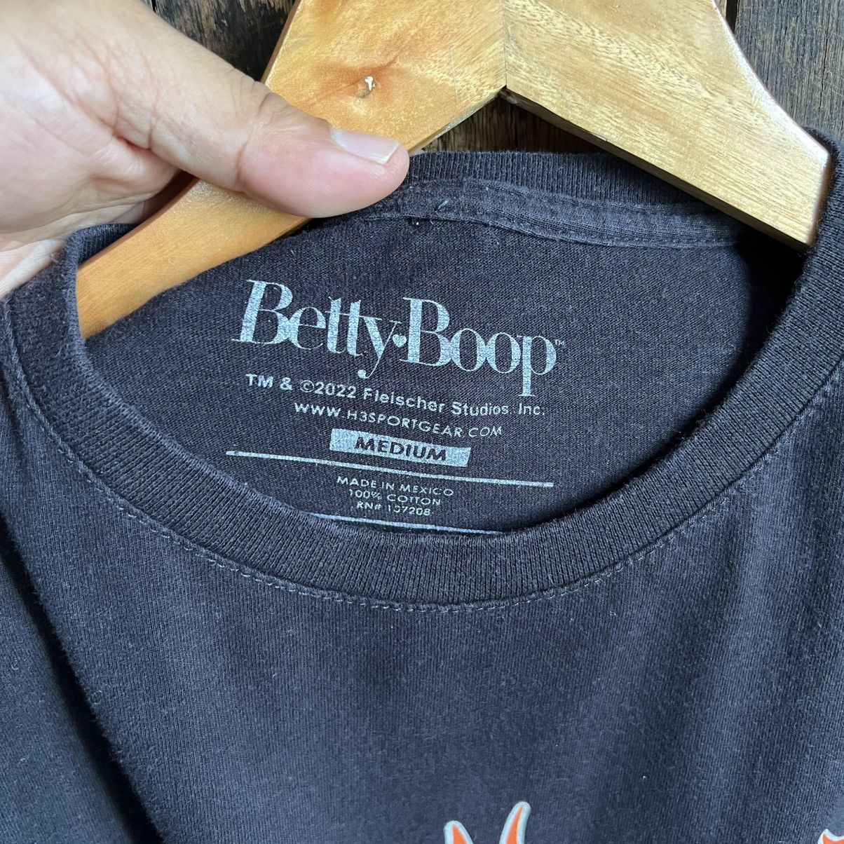 Japanese Brand Betty Boops T-Shirt Size US M / EU 48-50 / 2 - 4 Thumbnail