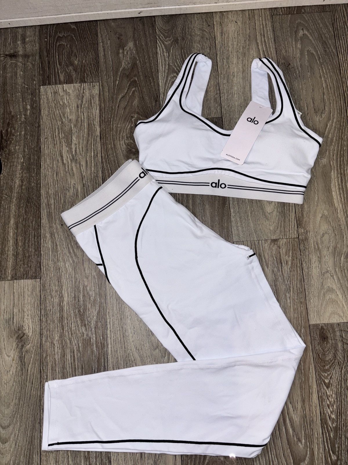 Other Alo Hearthrob Size M / US 6-8 / IT 42-44 - 2 Thumbnail
