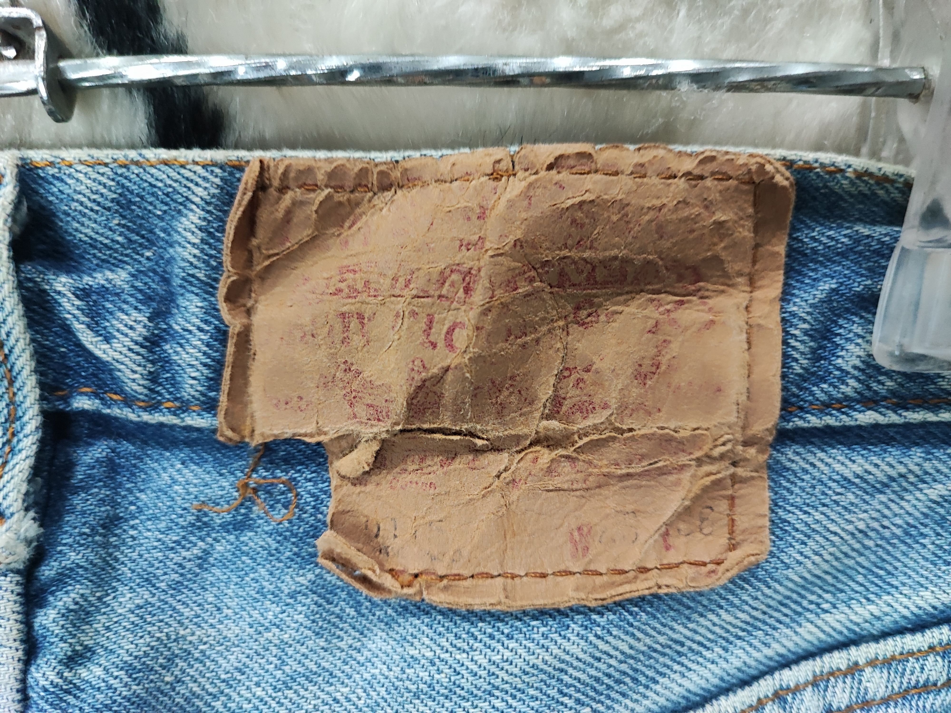 Levi's Vintage 80s Levis 501 0115 Sun Faded Jeans Size US 26 / EU 42 - 18 Thumbnail
