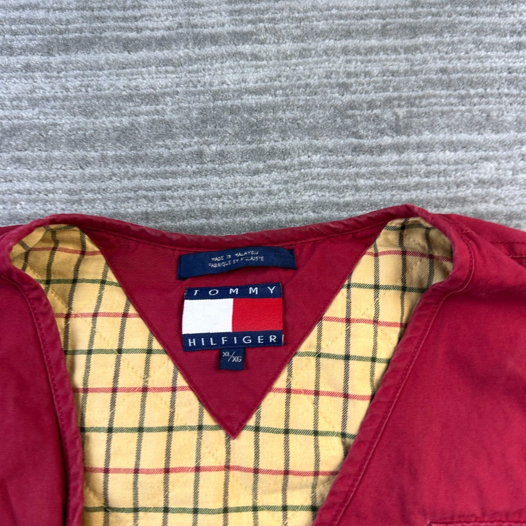 Tommy Hilfiger VINTAGE Tommy Hilfiger Vest Mens XL Red Utility Fishing Hunting Gorp Size US XL / EU 56 / 4 - 4 Thumbnail