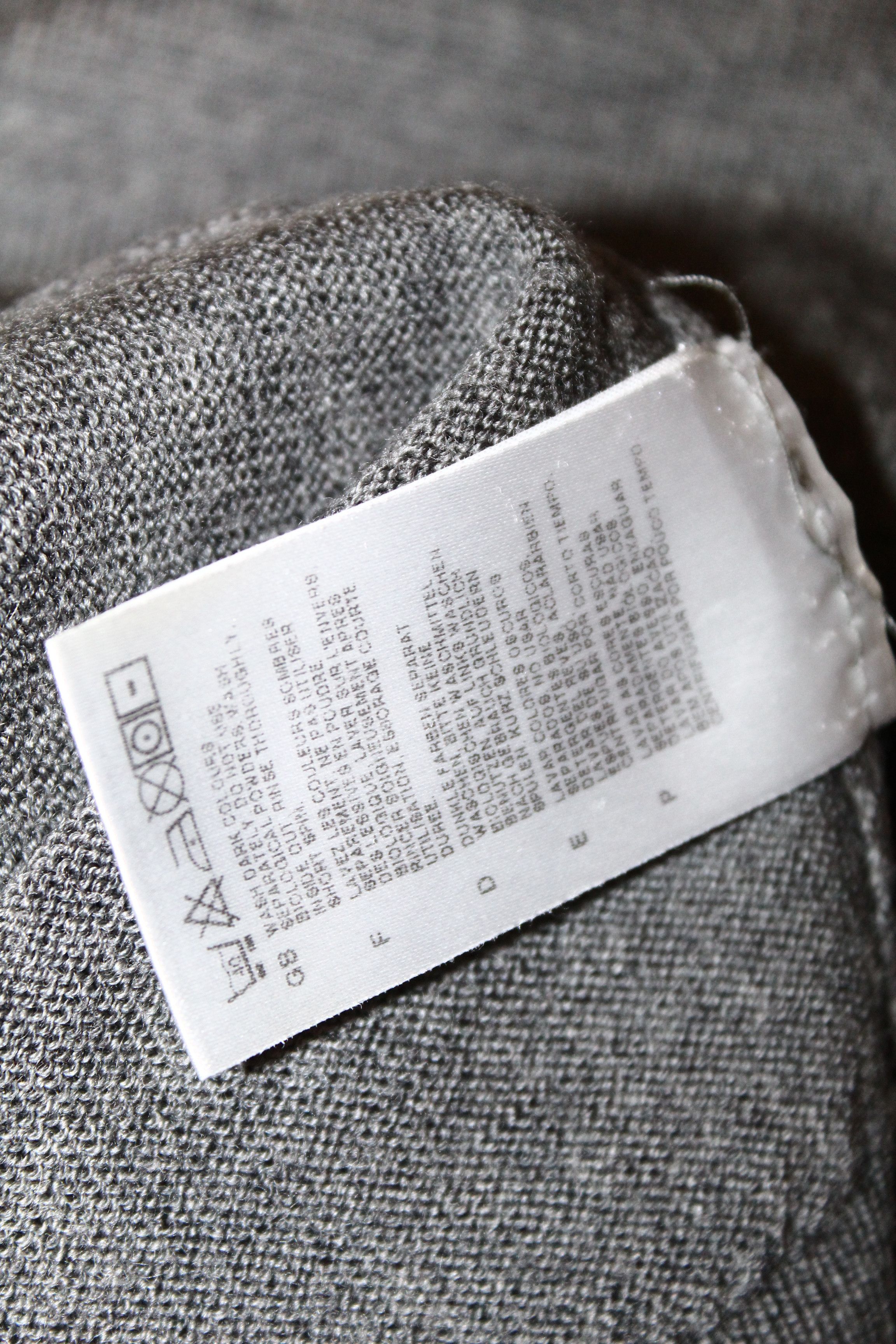 Fred Perry VTG Fred Perry Classics V-neck Wool Jumper. Made in UK Size US L / EU 52-54 / 3 - 7 Thumbnail